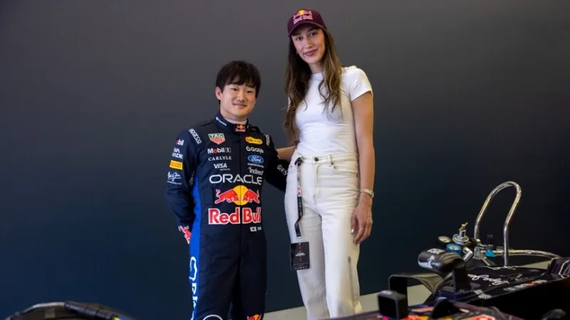 La joueuse de volley-ball de l'équipe nationale Hande Baladın a rencontré le pilote de Formule 1 Yuki Tsunoda